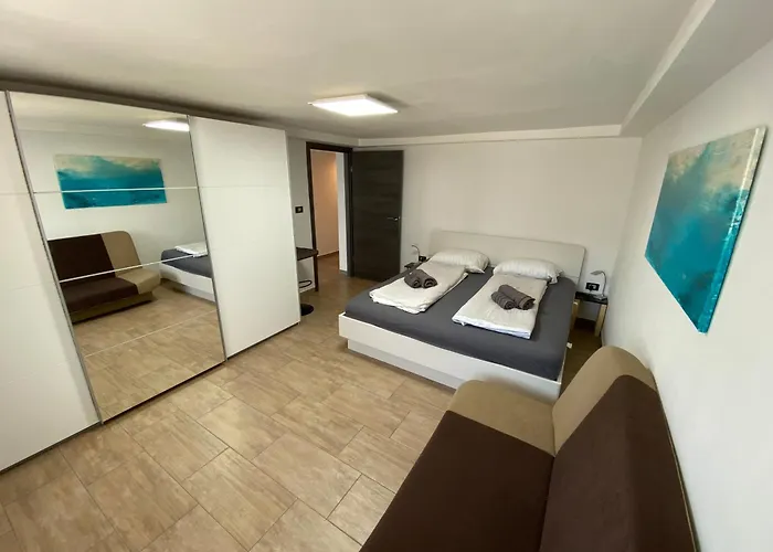 Castle View Apartma Tolmin